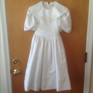 EUC Cute girls' dress in white, Jayne Copeland